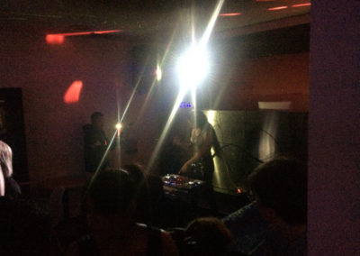 Como residente en MEGA CORELLA