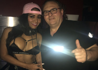 Como residente en MEGA CORELLA