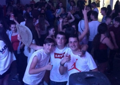 Noche de fiesta VIERLAS