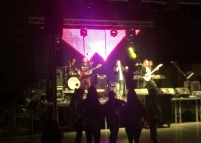 Con Grupo Orquesta FUEGO ARRONIZ